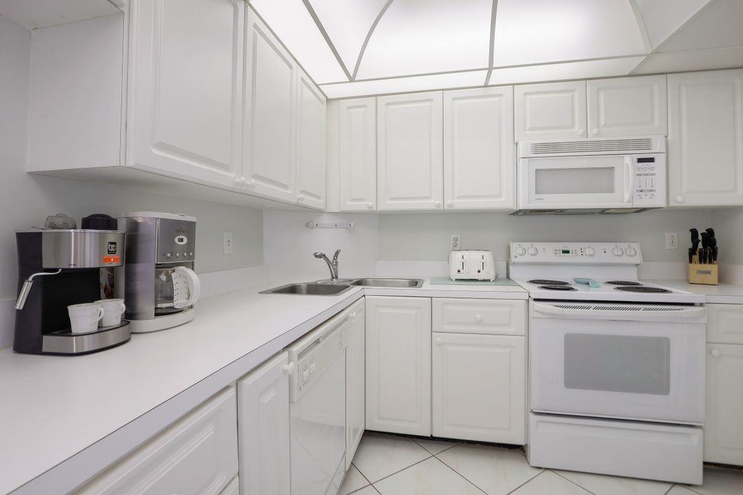 320 Seaview Ct #510, Marco Island, FL 34145