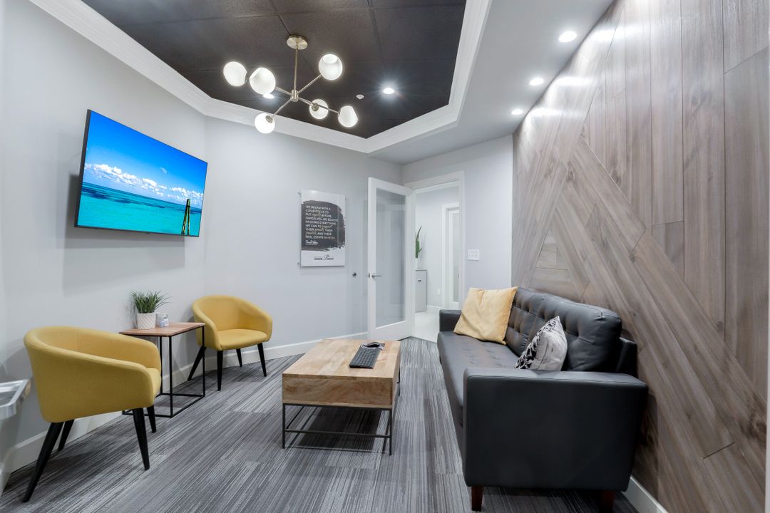 9015 Strada Stell Ct #104, Naples, FL 34109