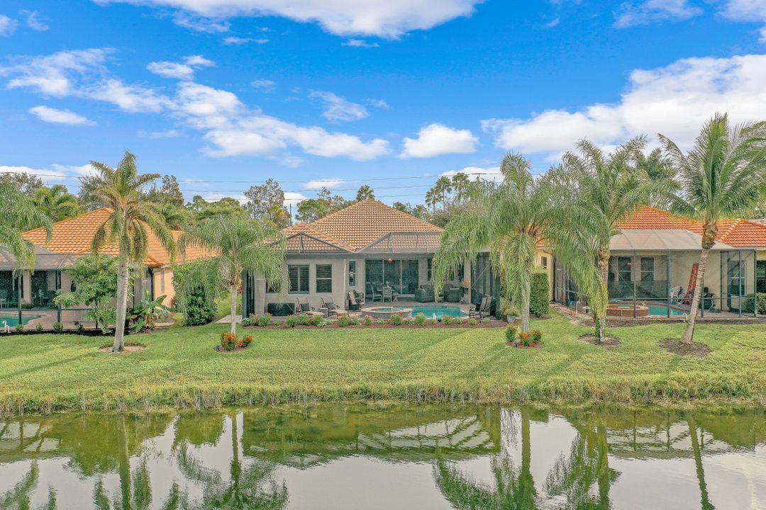 10801 Longshore Way E, Naples, FL 34119