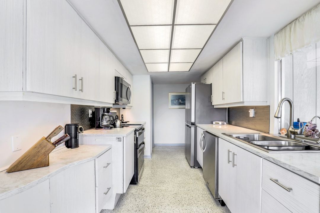 5333 SW 2nd Pl, Cape Coral, FL 33914