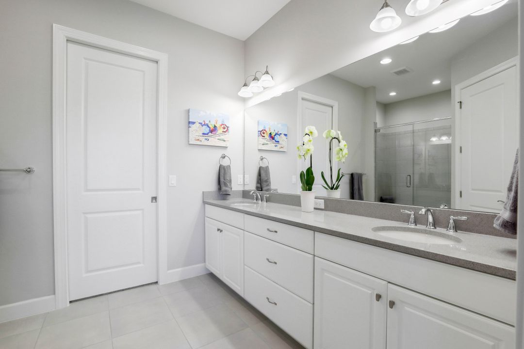 9653 Montelanico Loop, Naples, FL 34119