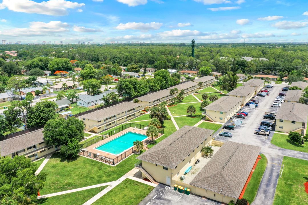 3325 Airport-Pulling Rd N #L-3 , Naples, FL 34105