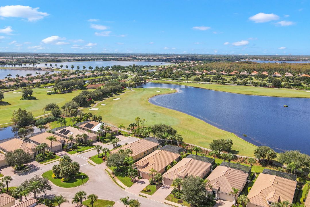 10327 Gator Bay Ct, Naples, FL 34120