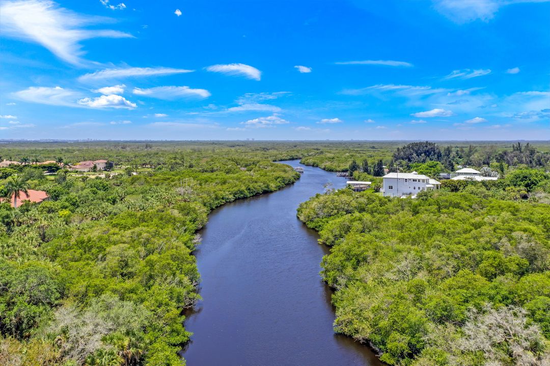 7050 Bay Woods Lake Ct #201, Fort Myers, FL 33908