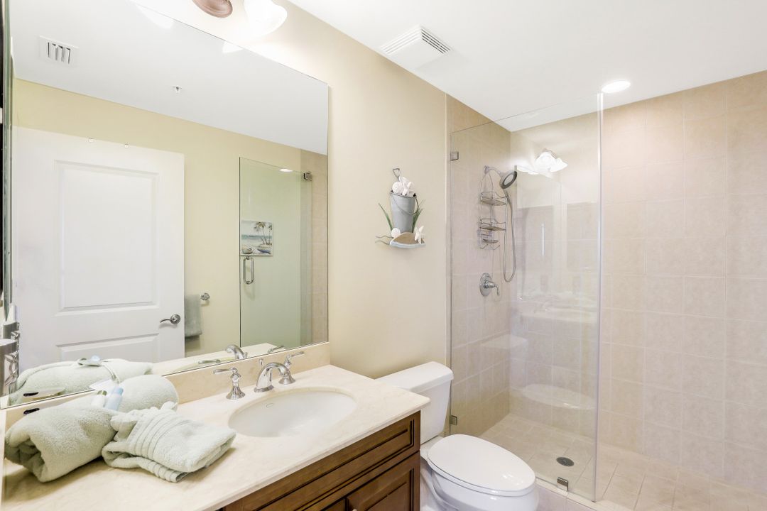 5781 Cape Harbour Dr #1105, Cape Coral, FL 33914