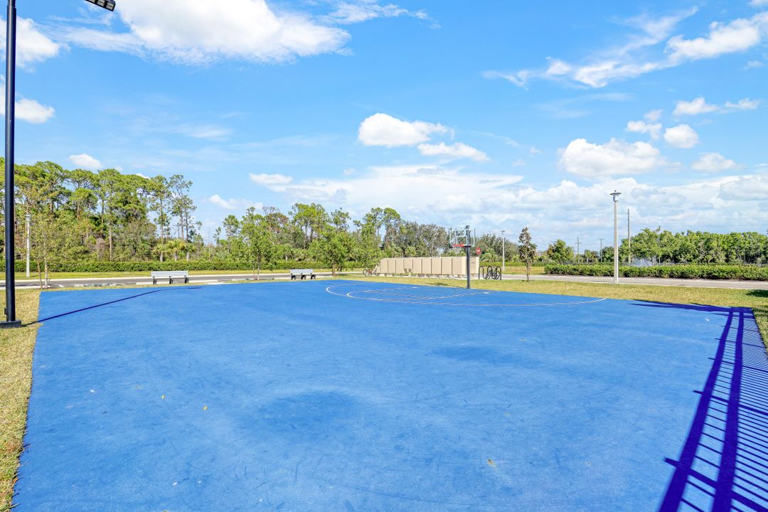 15359 Wildflower Cir, Naples, FL 34119