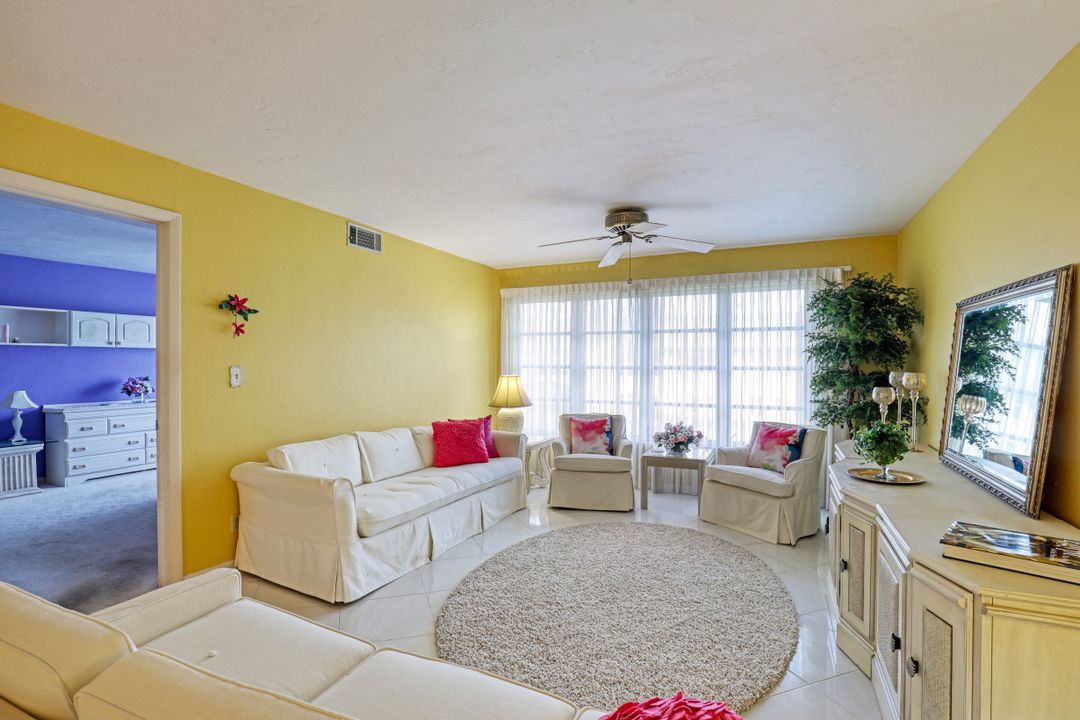 3631 Arctic Cir, Naples, FL 34112