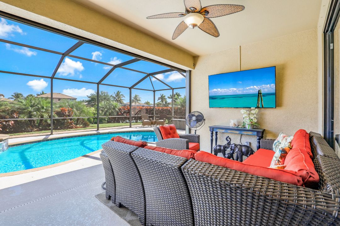 3830 Treasure Cove Cir, Naples, FL 34114