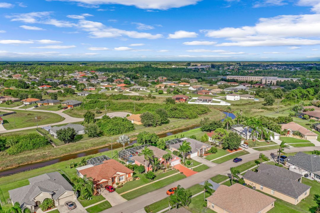 4552 Varsity Cir, Lehigh Acres, FL 33971