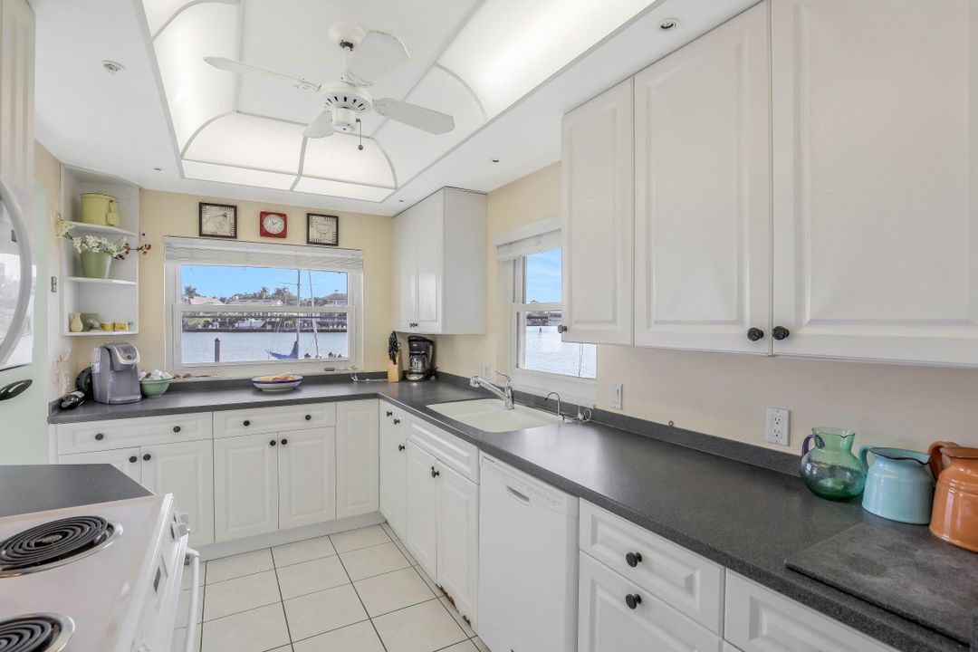 3400 Gulf Shore Blvd N #J-1, Naples, FL 34103