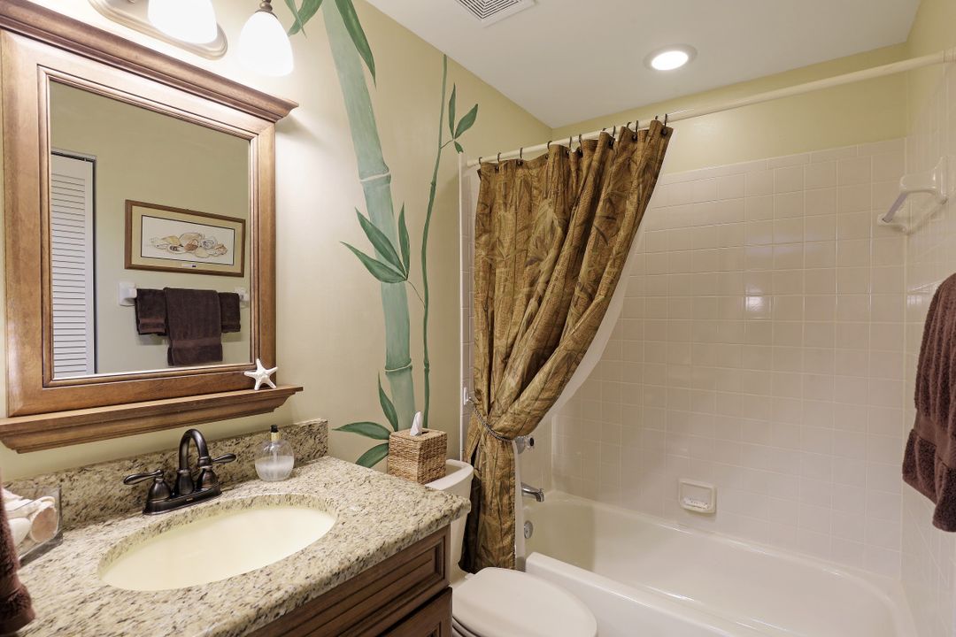 5767 Deauville Cir #D-303, Naples, FL 34112