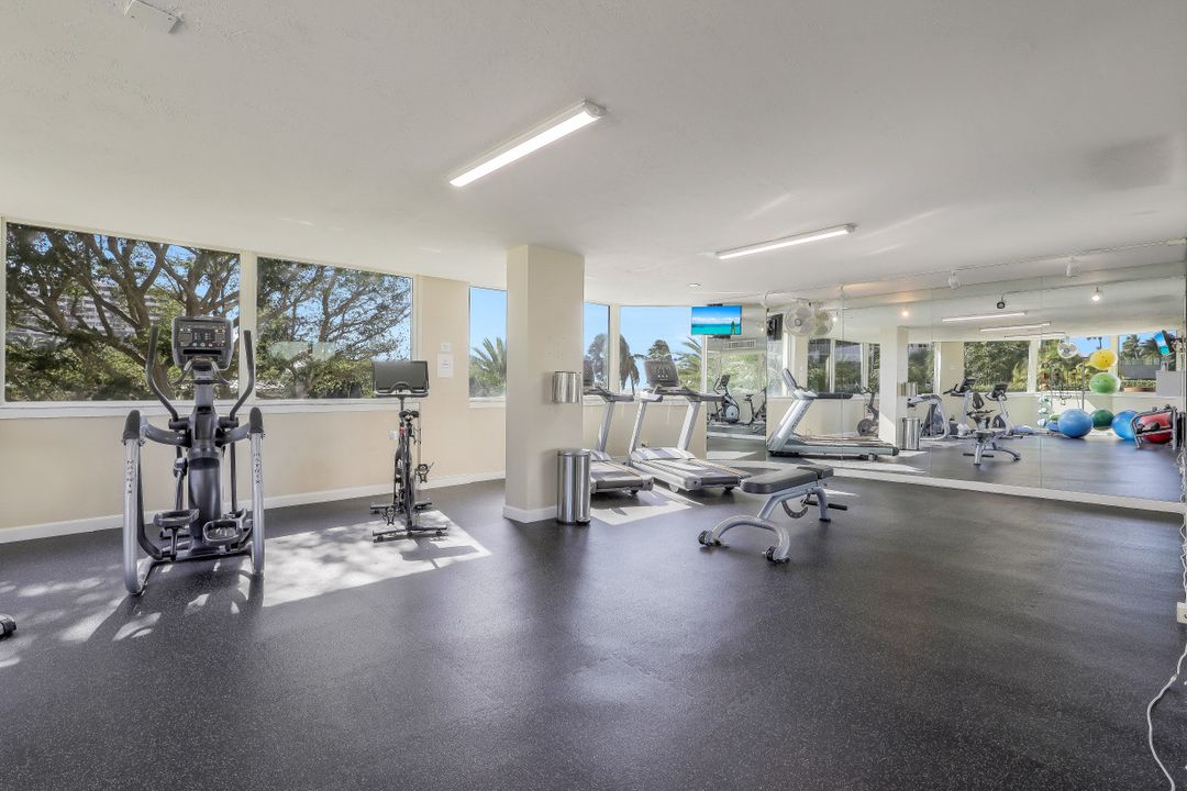 4051 Gulf Shore Blvd N #1105, Naples, FL 34103