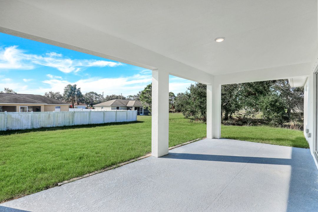 2503 50th St SW, Lehigh Acres, FL 33976