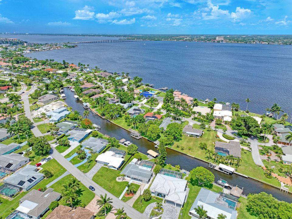 5337 Mikado Ct, Cape Coral, FL 33904