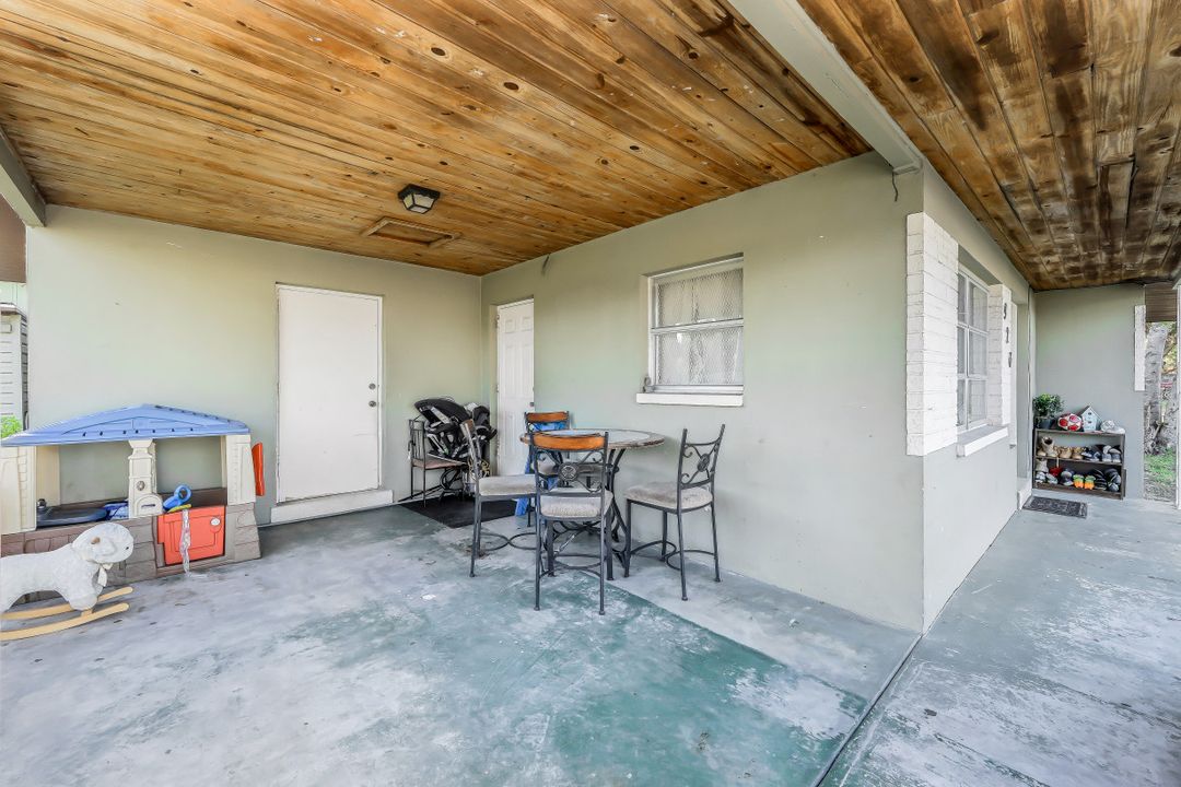 926 Marsh Ave, Fort Myers, FL 33905