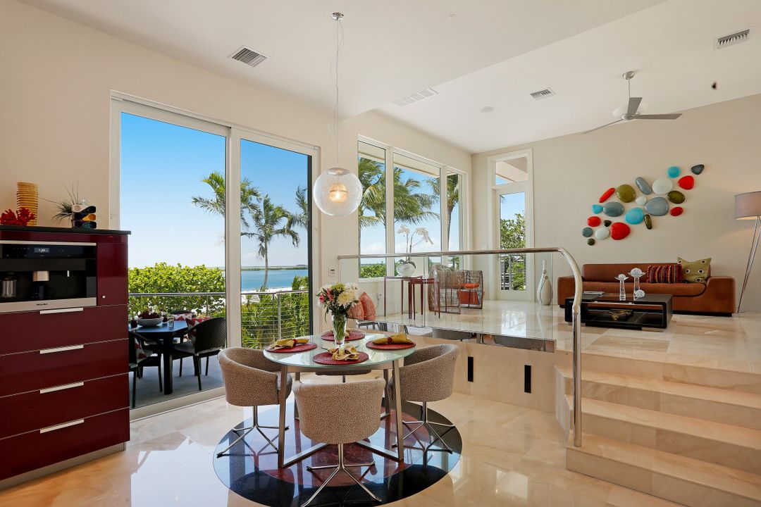 202 S Beach Dr, Marco Island, FL 34145