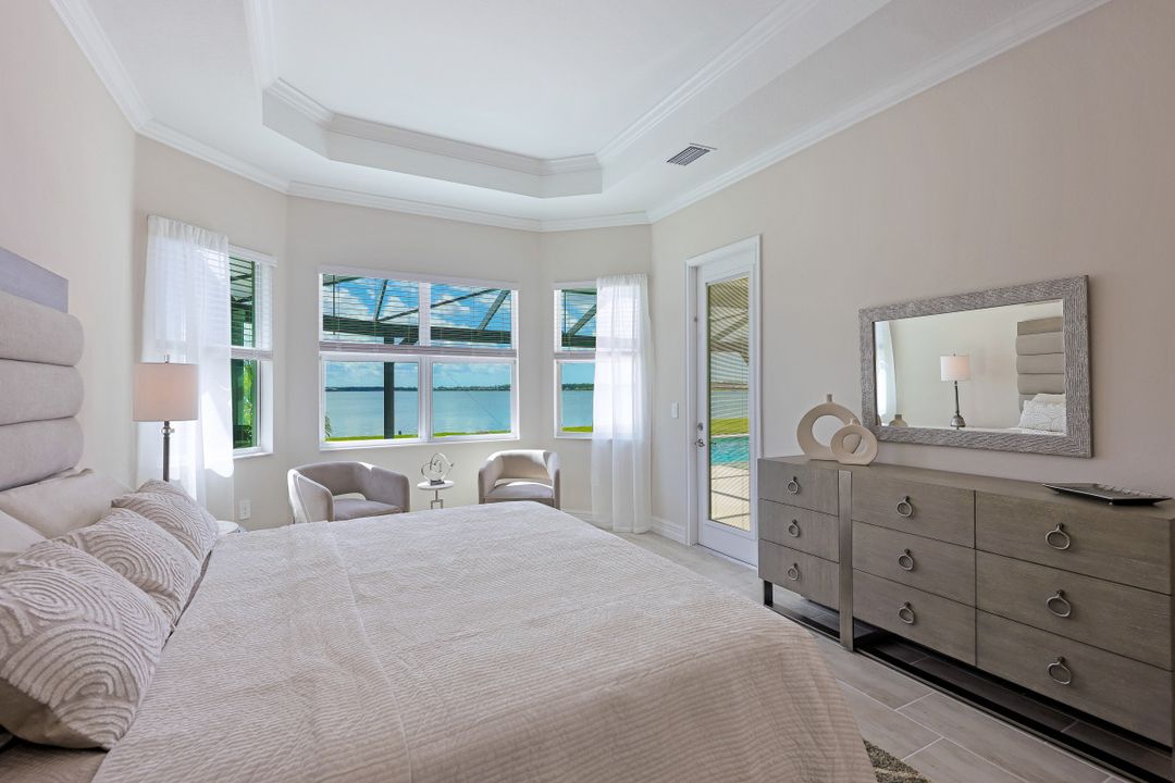 14360 Blue Bay Cir, Fort Myers, FL 33913