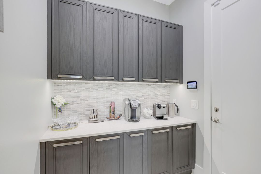 14844 Dockside Ln, Naples, FL 34114