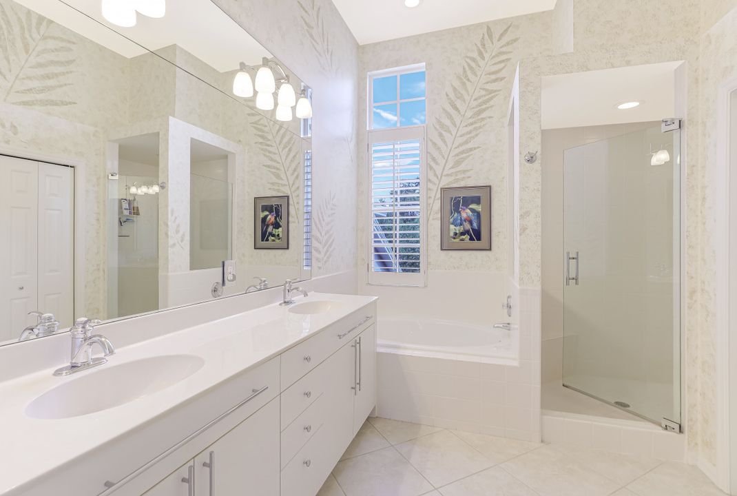 4111 Bayhead Dr #201, Bonita Springs, FL 34134