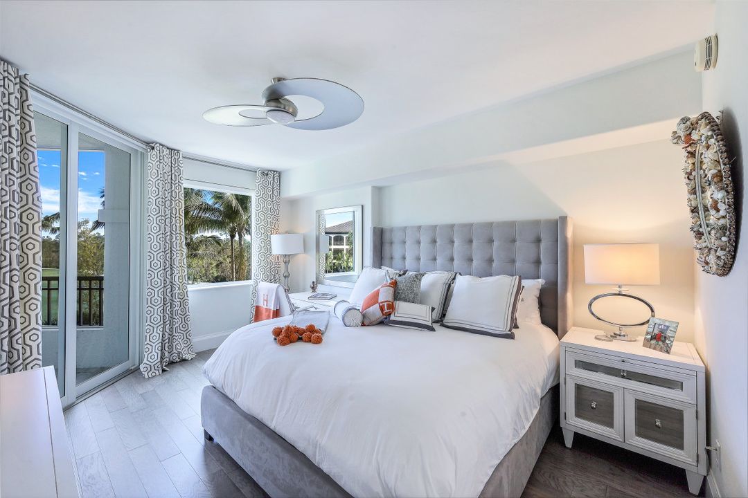 2748 Tiburon Blvd E #304, Naples, FL 34109