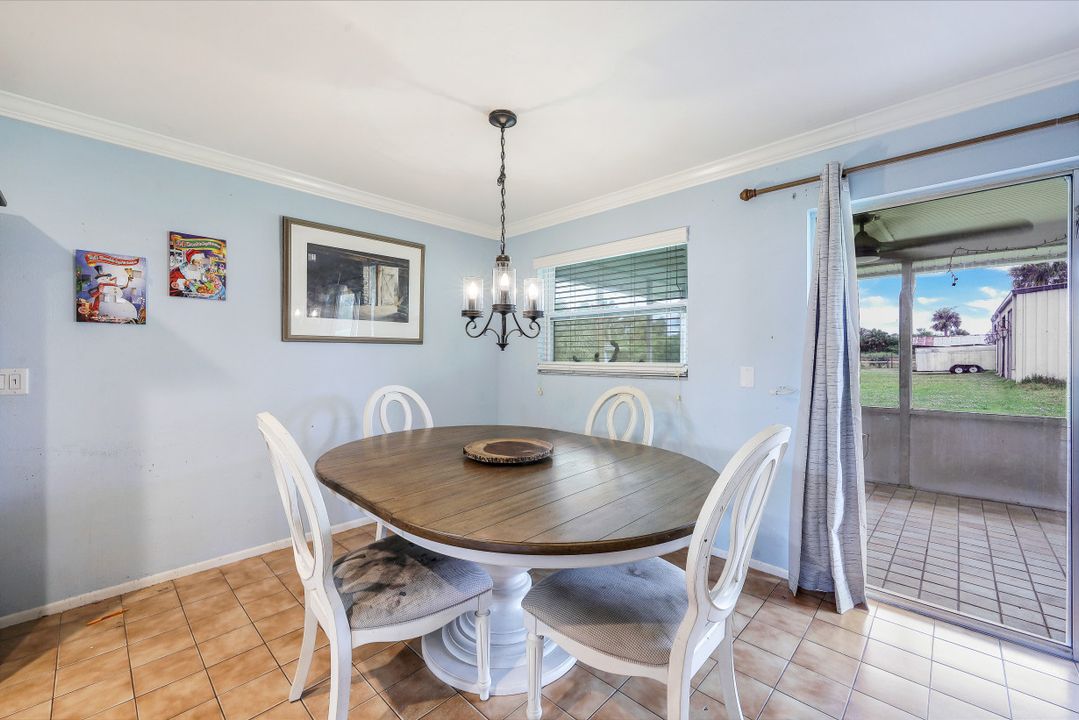 795 25th St SW, Naples, FL 34117