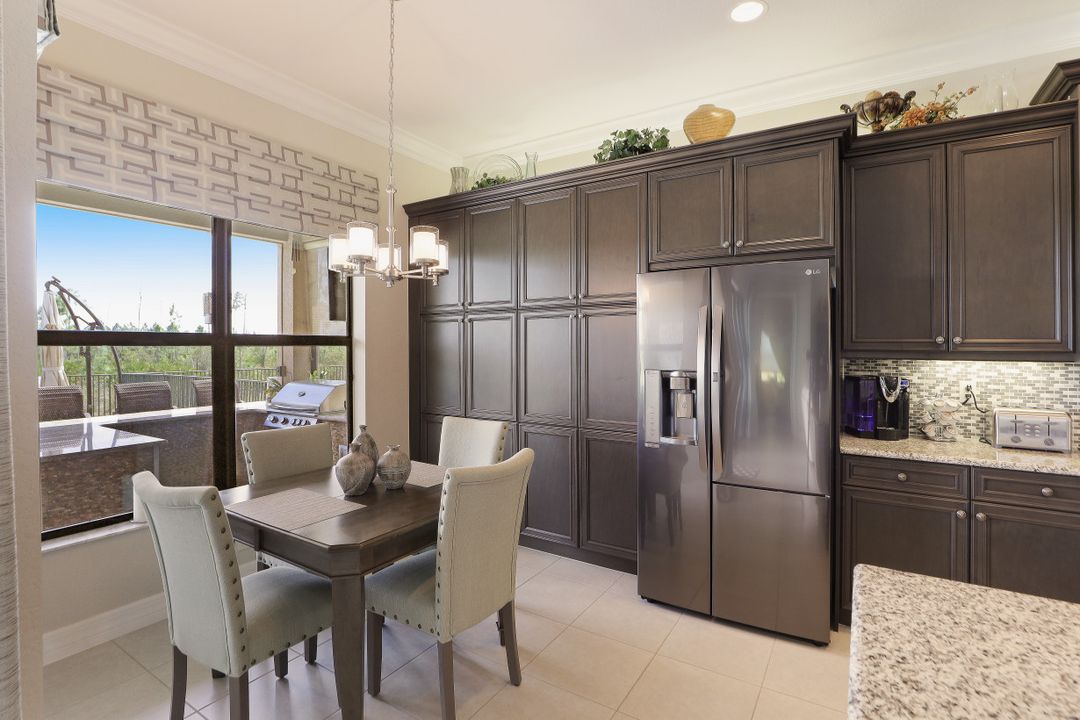 2832 Cinnamon Bay Cir, Naples, FL 34119