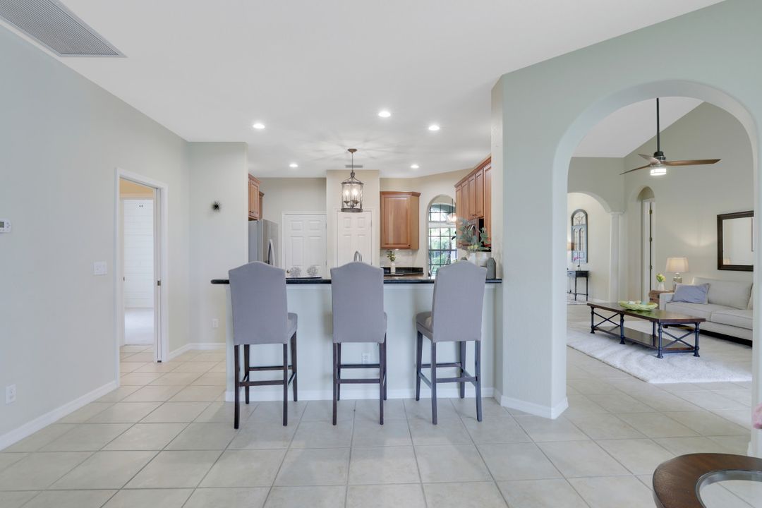 3738 Recreation Ln, Naples, FL 34116