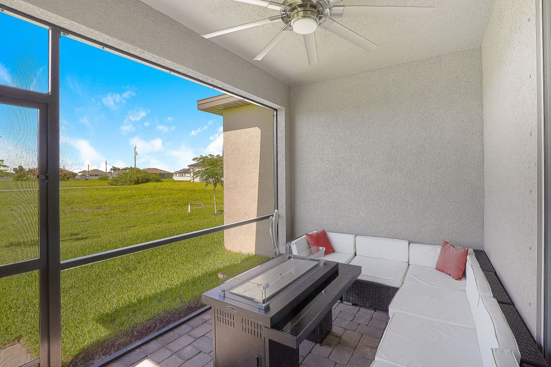 3328 NW 9th Terrace, Cape Coral, FL 33993