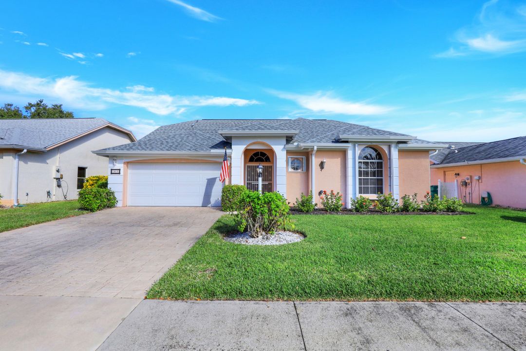 1812 Piccadilly Circus, Naples, FL 34112