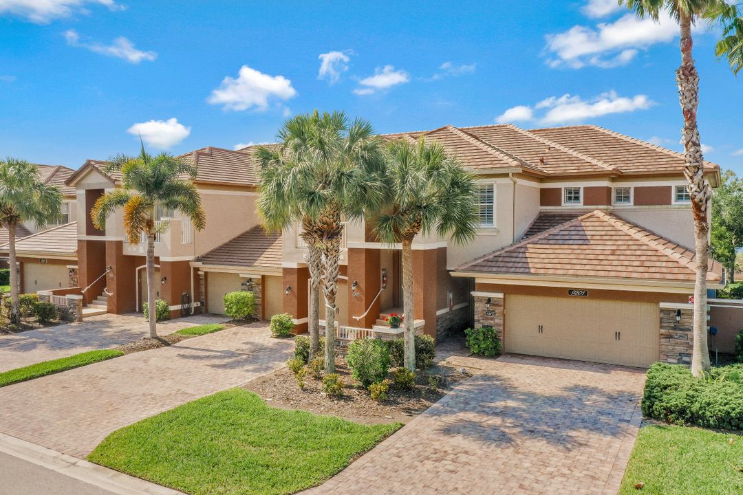 9201 Quartz Ln #202, Naples, FL 34120