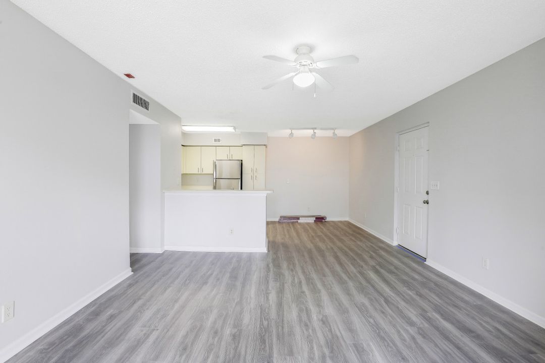 13545 Eagle Ridge Dr #826, Fort Myers, FL 33912