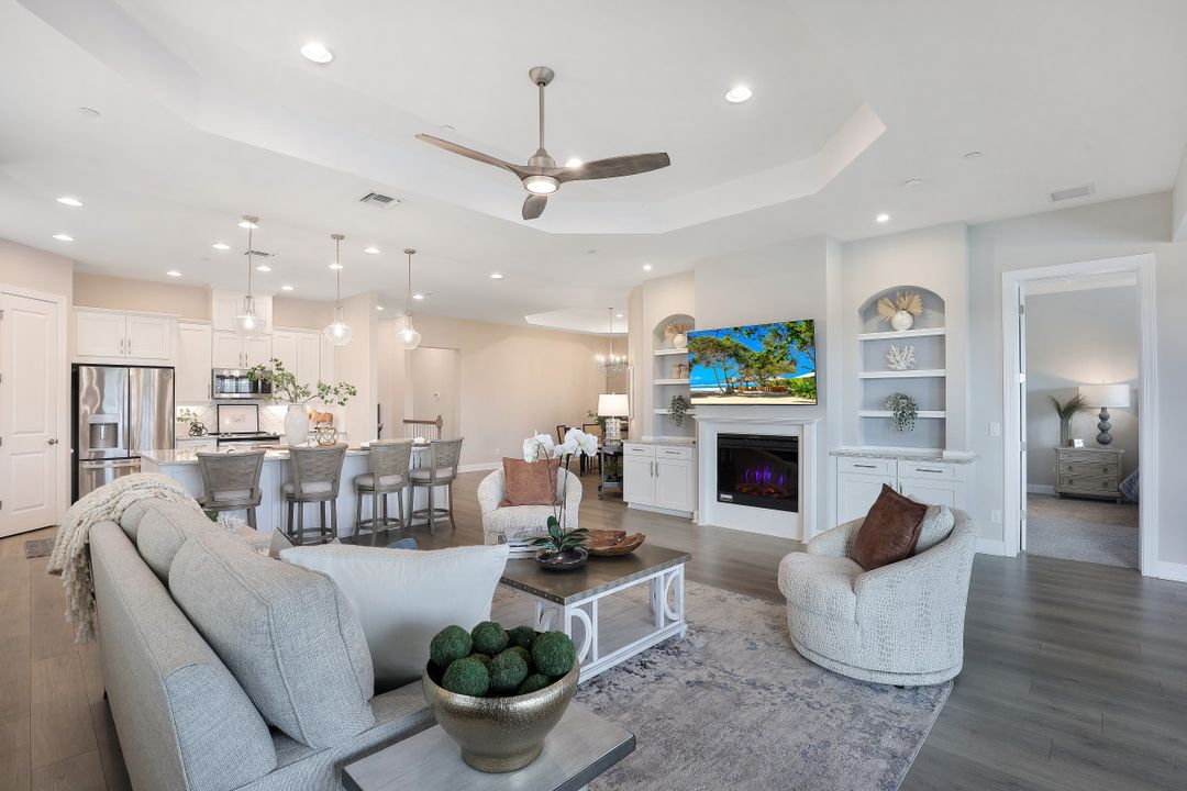 9641 Montelanico Loop #204, Naples, FL 34119