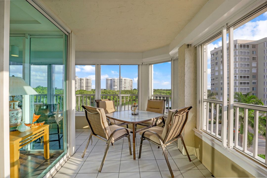 21 Bluebill Ave #401, Naples, FL 34108