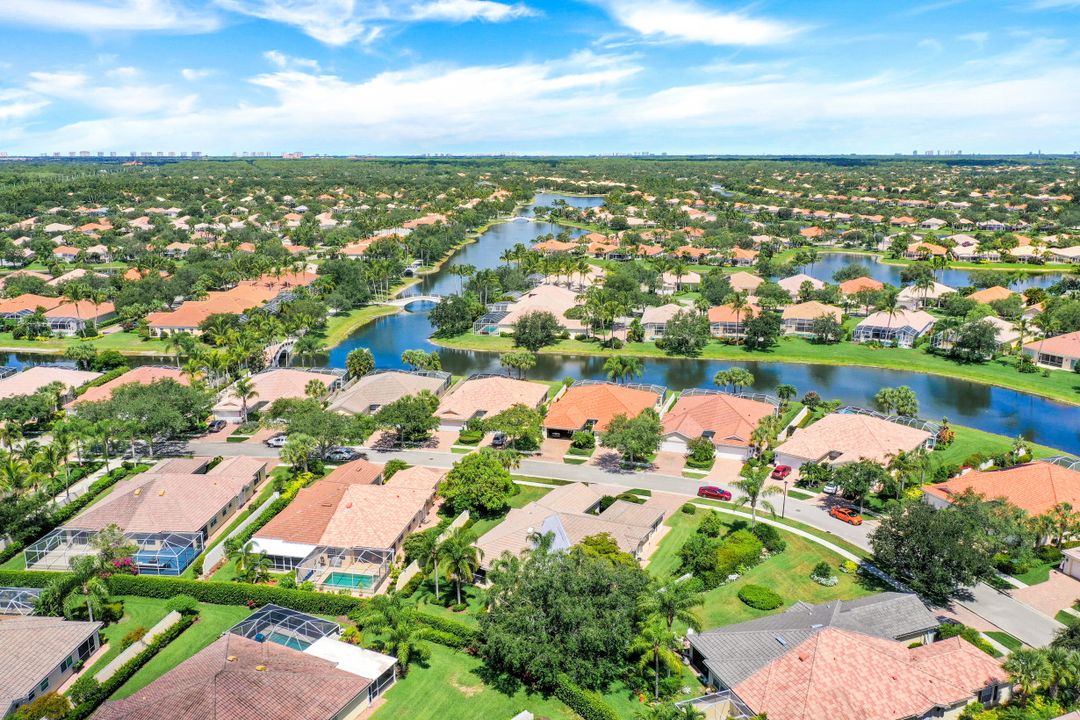 3343 Cayman Ln, Naples, FL 34119