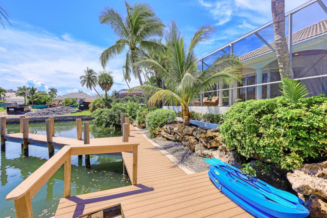 690 Pelican Ct, Marco Island, FL 34145