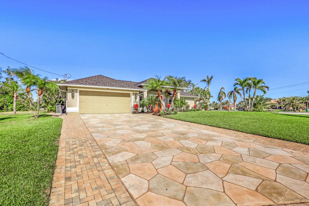 4832 Agualinda Blvd, Cape Coral, FL 33914