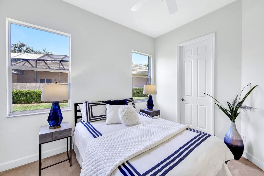 6104 Highwood Park Ln, Naples, FL 34110