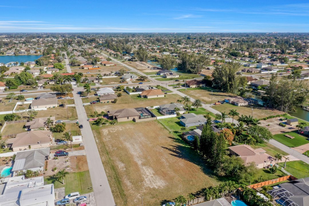 1620 SW 27th Terrace, Cape Coral, FL 33914