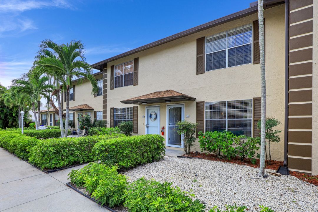 731 W Elkcam Cir #B111, Marco Island, FL 34145