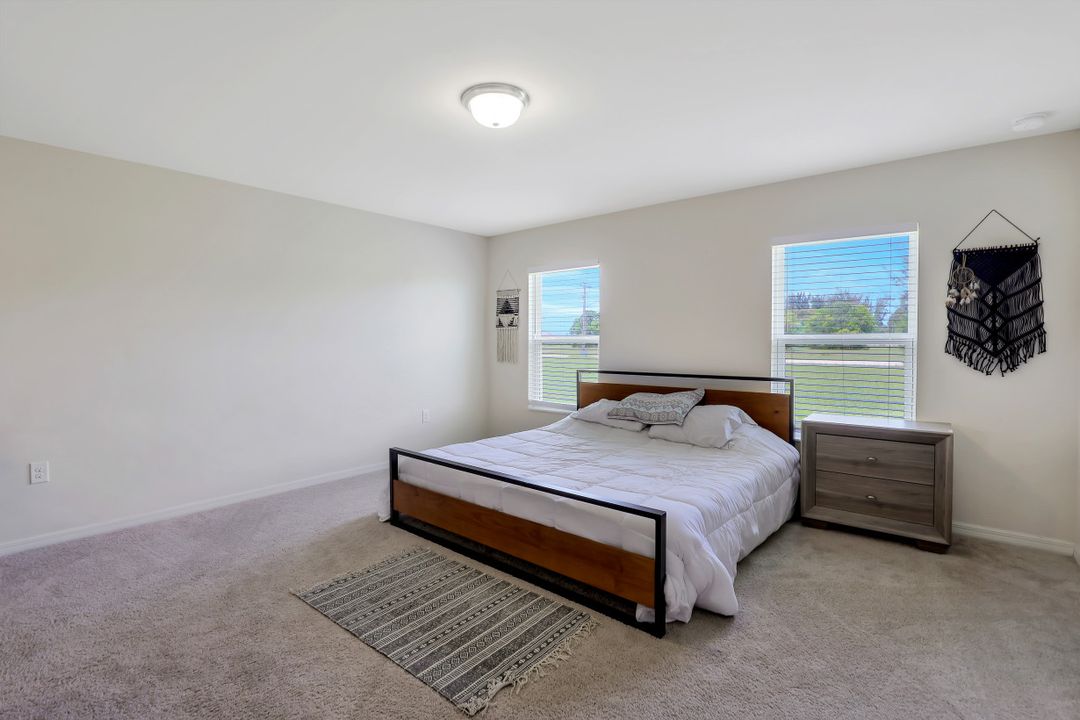 1708 NE Juanita Pl, Cape Coral, FL 33909