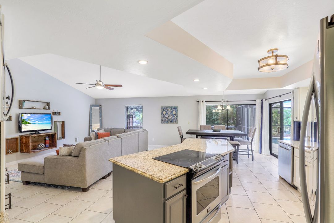 3914 SE 4th Ave, Cape Coral, FL 33904