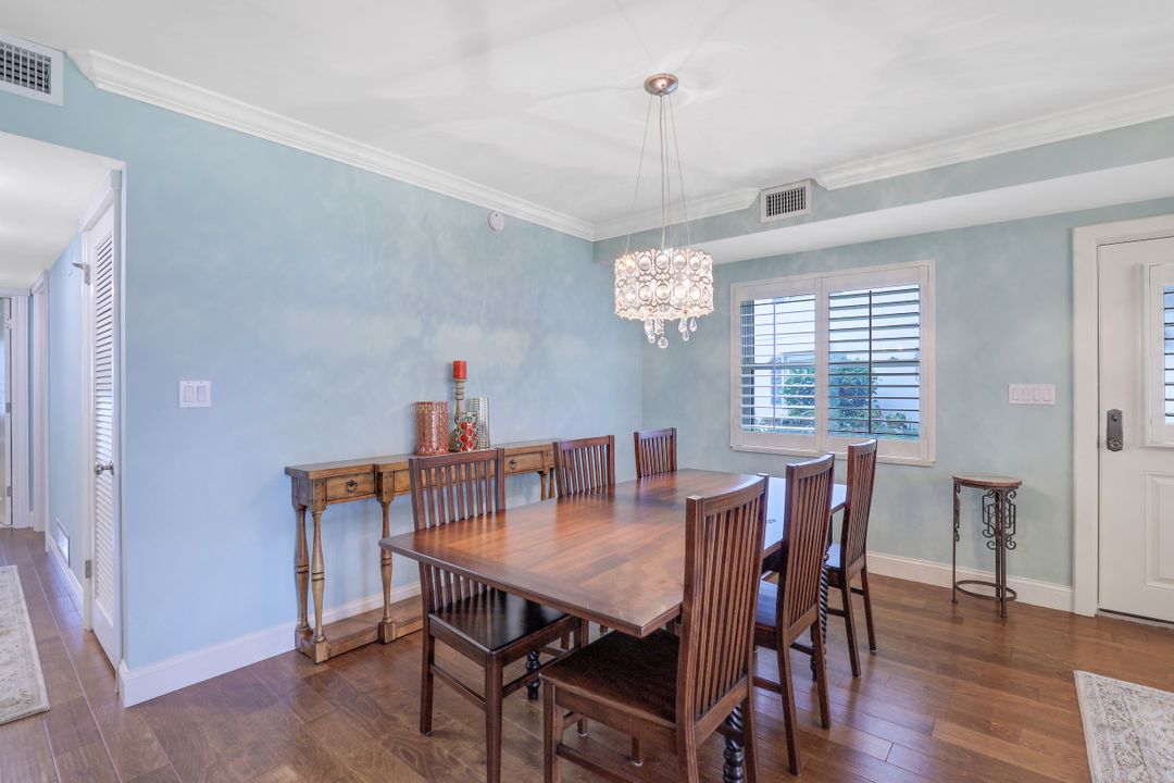 3400 Gulf Shore Blvd N #B-2, Naples, FL 34103