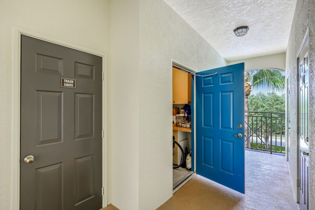 1886 Tarpon Bay Dr S #304, Naples, FL 34119