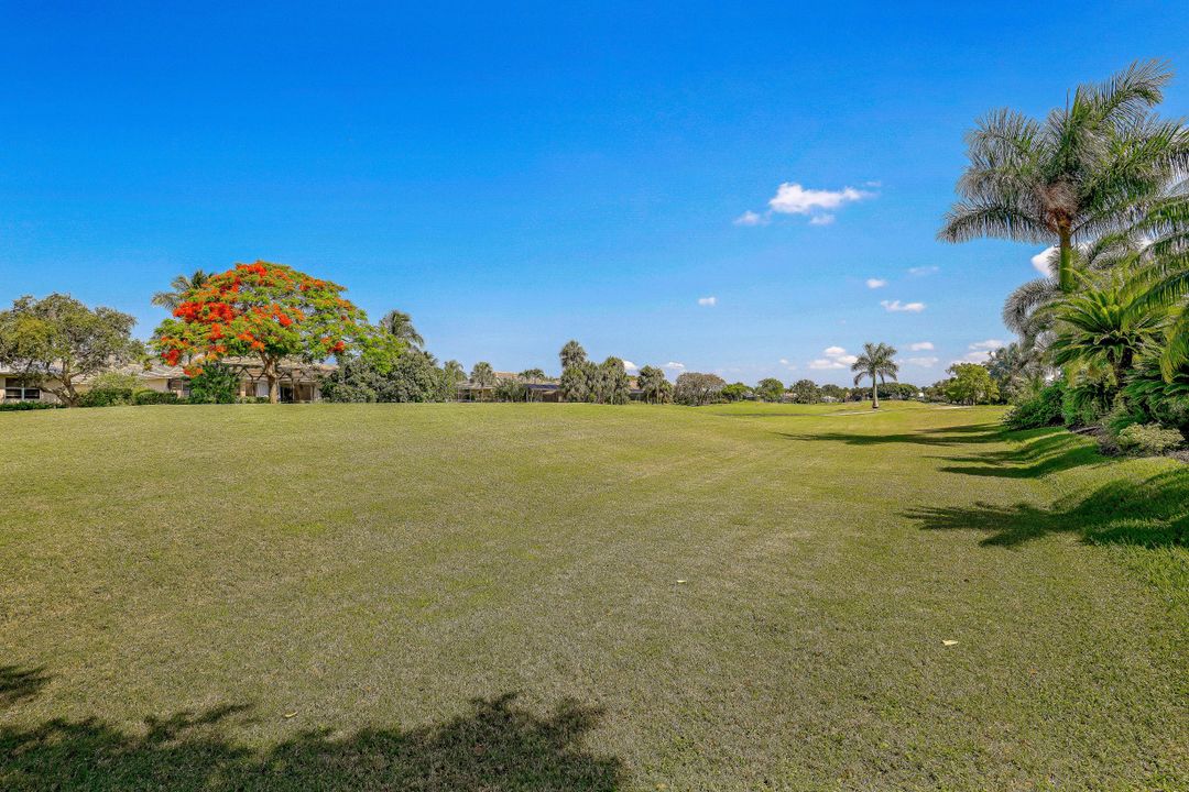 28416 Sombrero Dr, Bonita Springs, FL 34135