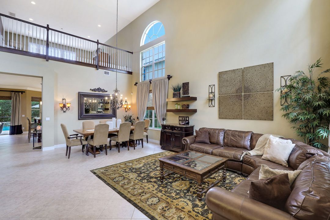 1857 Senegal Date Dr, Naples, FL 34119