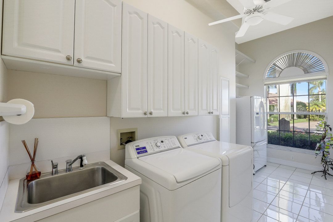 8873 Lely Island Cir, Naples, FL 34113