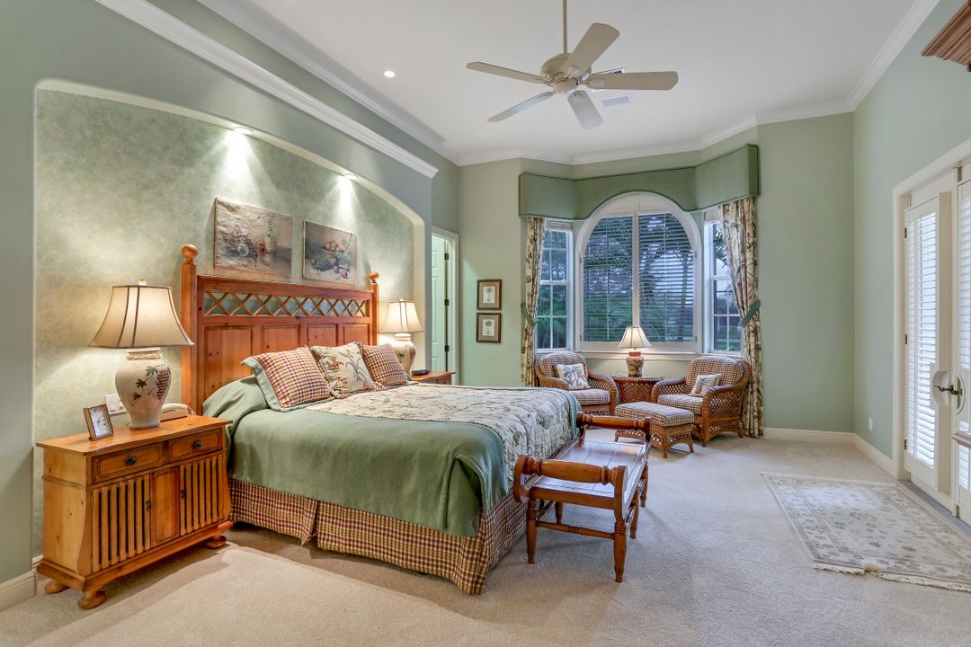 27280 Oak Knoll Dr, Bonita Springs, FL 34134