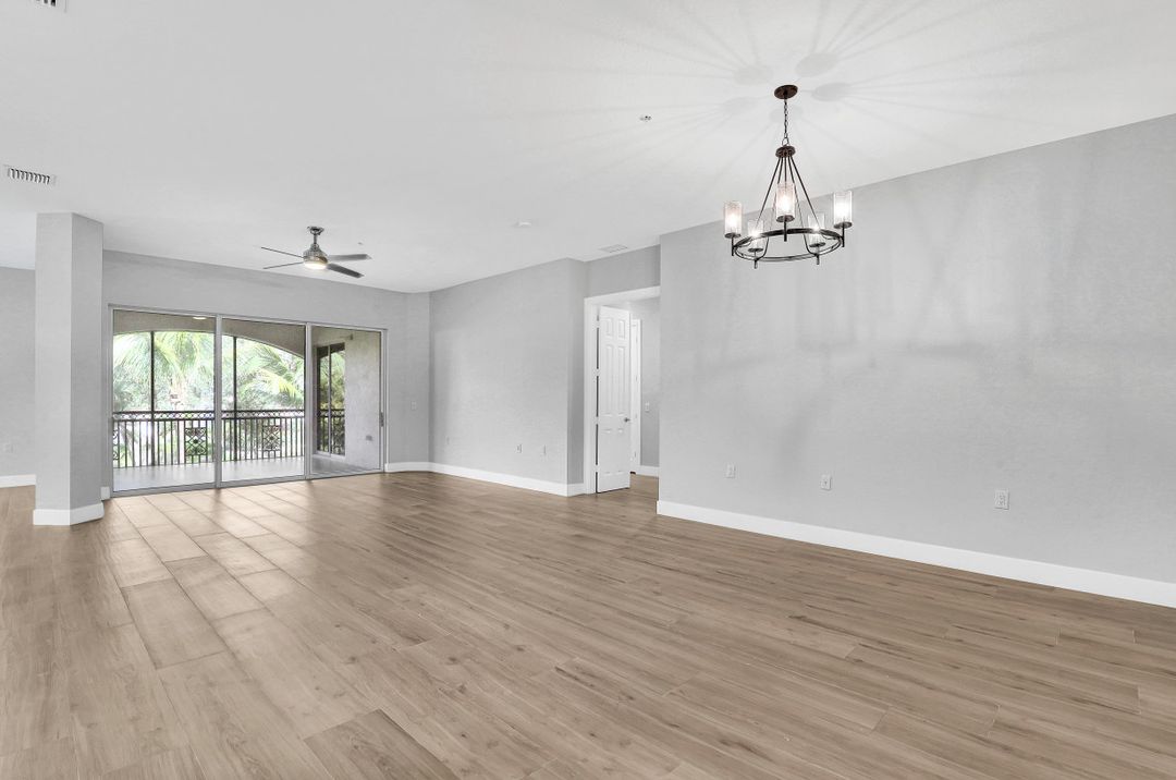 9053 Cascada Way #201, Naples, FL 34114