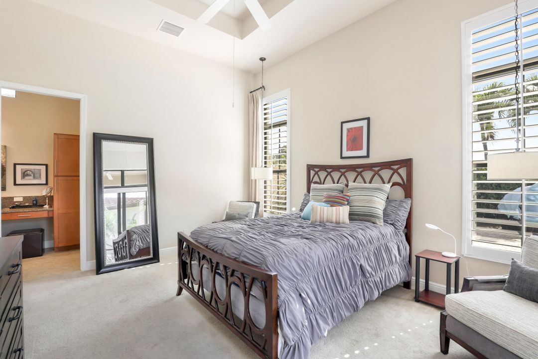 7919 Cordoba Pl, Naples, FL 34113