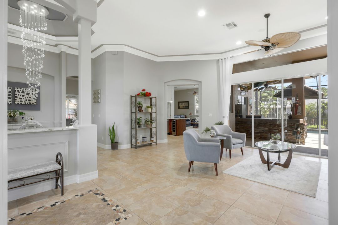 720 SW 13th St, Cape Coral, FL 33991